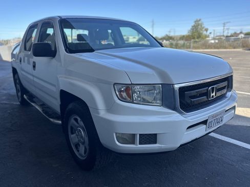 Used 2009 Honda Ridgeline RT image 2