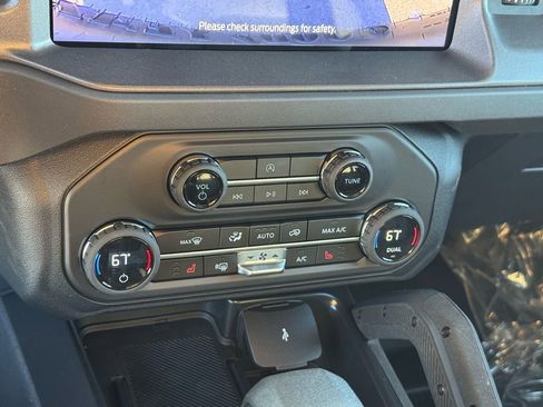 New 2026 Ford Bronco Big Bend w/ Black Diamond Package AWD/4WD image 16