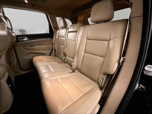 Used 2017 Jeep Grand Cherokee Limited w/ Luxury Group II AWD/4WD image 26