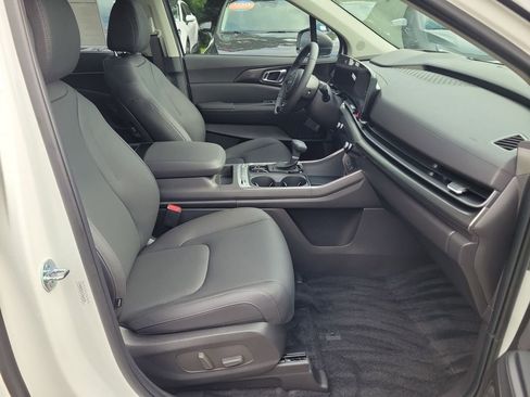 New 2026 Kia Carnival SX Prestige FWD image 7