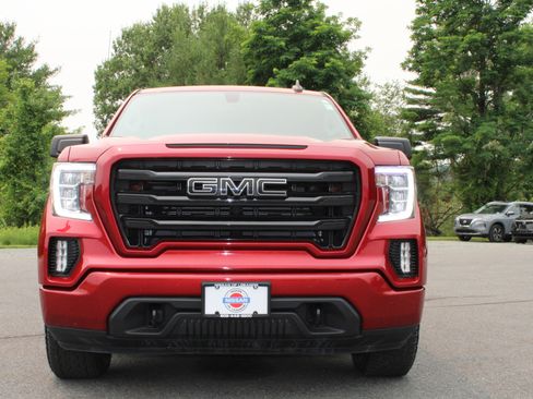Used 2021 GMC Sierra 1500 Elevation w/ LPO, Elevation Black Package AWD/4WD image 2