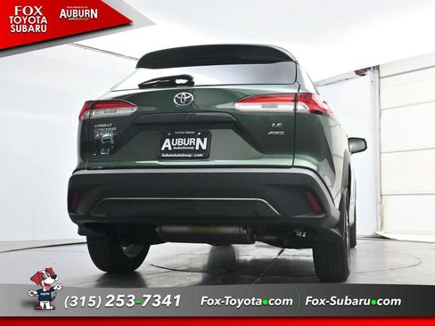 Used 2022 Toyota Corolla Cross LE w/ Moonroof Package AWD/4WD image 18