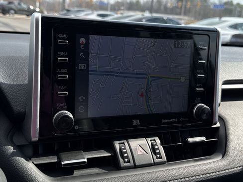 Used 2021 Toyota RAV4 Limited image 20