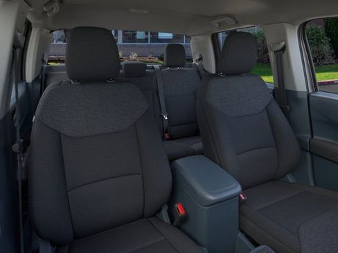 New 2025 Ford Maverick XL image 10