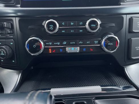 Used 2023 Ford F150 Limited image 16