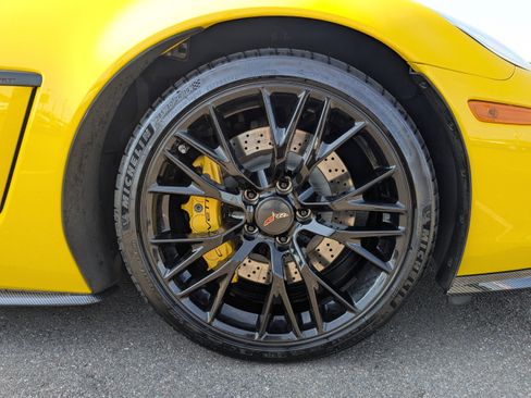 Used 2013 Chevrolet Corvette Grand Sport w/ 2LT Preferred Equipment Group image 10