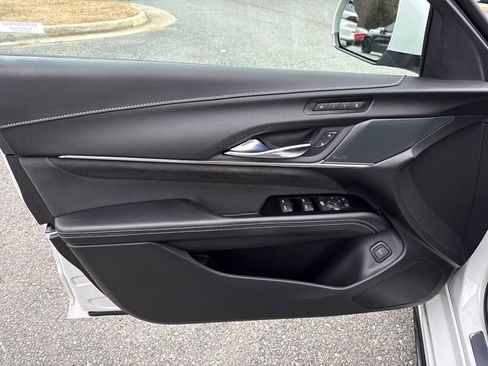 Certified 2022 Cadillac CT4 V Blackwing w/ Technology Package image 13