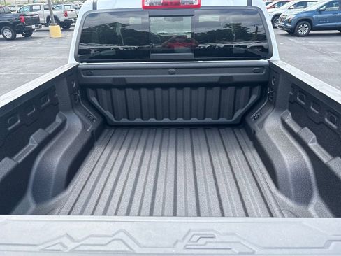 New 2026 Chevrolet Colorado W/T w/ Advanced Trailering Package AWD/4WD image 17