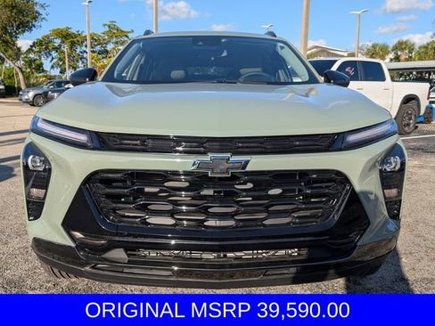 Used 2025 Chevrolet Trax ACTIV w/ Driver Confidence Package image 2