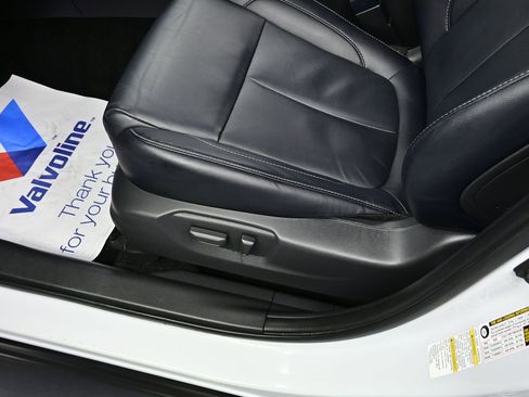 Used 2024 Mitsubishi Eclipse Cross SEL image 15