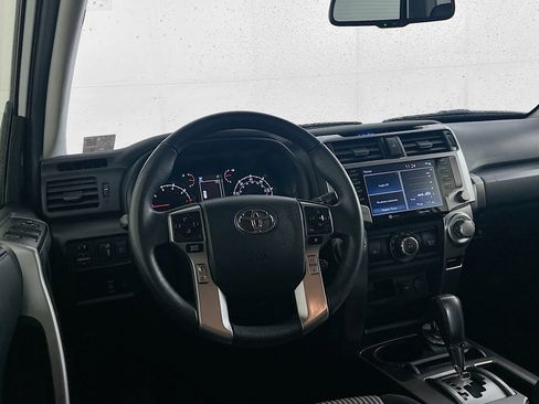 Used 2024 Toyota 4Runner SR5 image 18