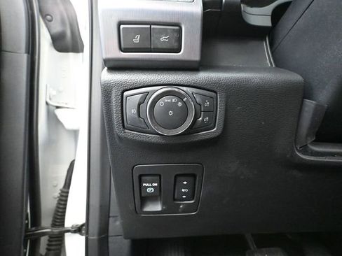 Used 2021 Ford Expedition Platinum image 32