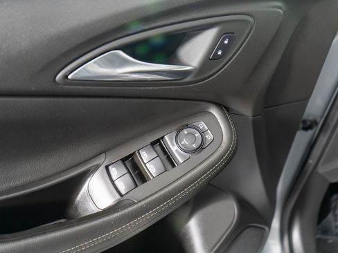 Used 2024 Buick Encore GX Sport Touring image 22