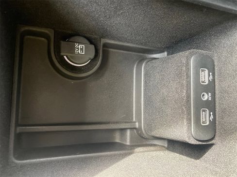 Used 2018 Dodge Charger GT image 17