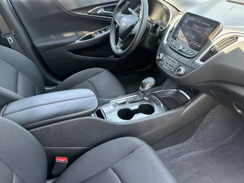 Used 2024 Chevrolet Malibu LT FWD image 19
