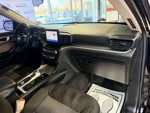 Used 2020 Ford Explorer XLT w/ Comfort Package AWD/4WD image 50