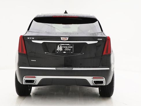 Used 2025 Cadillac XT5 Premium Luxury image 8