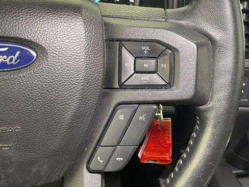 Used 2018 Ford F150 XLT w/ Equipment Group 302A Luxury AWD/4WD image 32