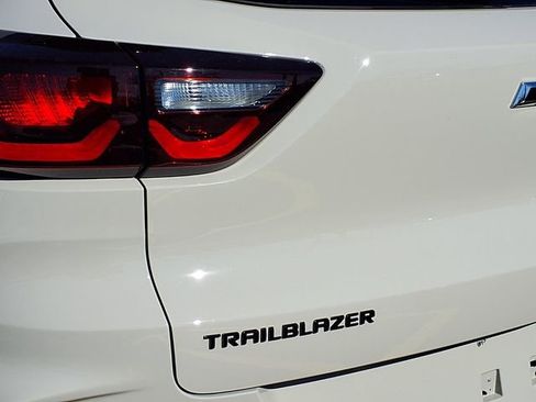 Used 2026 Chevrolet TrailBlazer RS w/ Driver Confidence Package FWD image 24