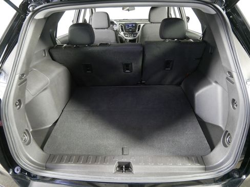 Used 2024 Chevrolet Equinox LS w/ LS Convenience Package image 18