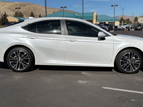Used 2025 Toyota Camry XLE image 2