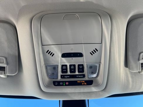 Used 2023 Buick Enclave Avenir w/ Trailering Package, 5000 lbs. FWD image 37