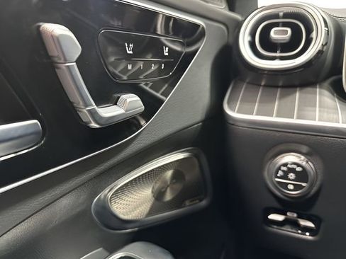 Used 2025 Mercedes-Benz C 300 4MATIC Sedan image 16