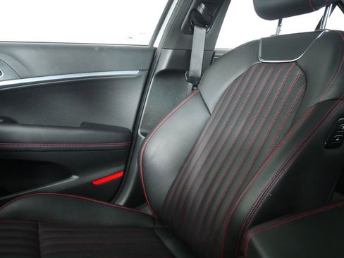 Used 2024 Genesis G70 2.5T w/ Sport Prestige Package image 25