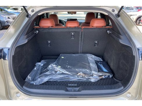 Certified 2024 MAZDA CX-30 Carbon image 18