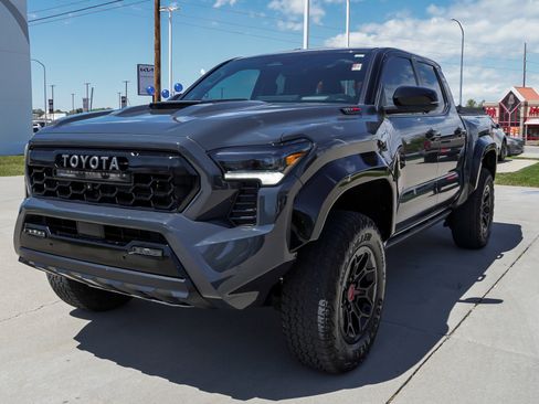 Certified 2024 Toyota Tacoma TRD Pro AWD/4WD image 4