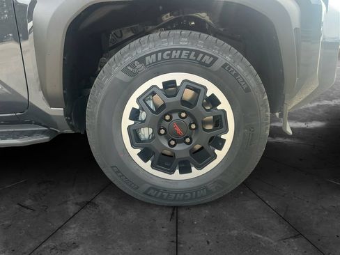 Used 2025 Toyota 4Runner TRD Off-Road Premium w/ Tow Technology Package AWD/4WD image 14