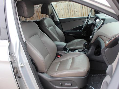 Used 2017 Hyundai Santa Fe SE w/ SE Premium Package 02 image 42