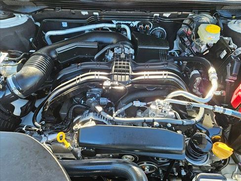 Certified 2025 Subaru Outback Premium w/ Popular Package #1A image 23