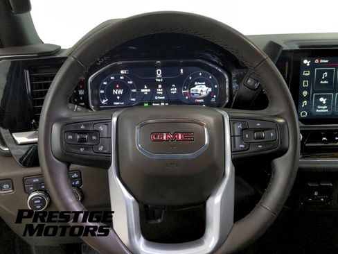 Used 2024 GMC Sierra 1500 SLE w/ Preferred Package AWD/4WD image 16