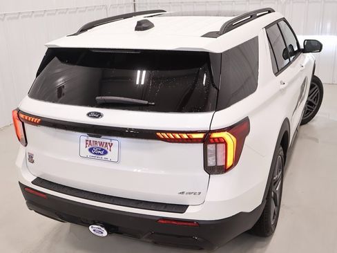 New 2026 Ford Explorer ST-Line w/ ST-Line Street Pack image 39