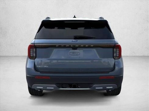 New 2026 Ford Explorer Active w/ Active Comfort Package RWD image 5