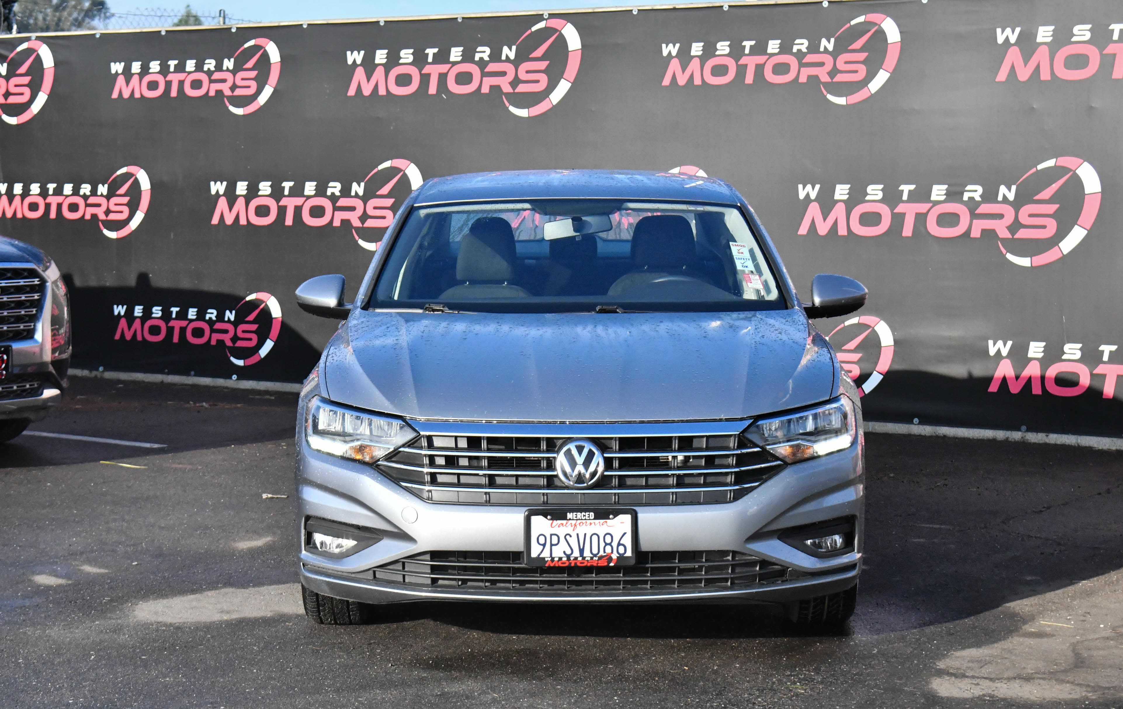 Used 2021 Volkswagen Jetta SE FWD image 2
