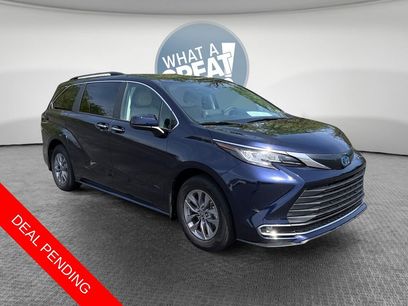 Used 2023 Toyota Sienna XLE w/ XLE Plus Package