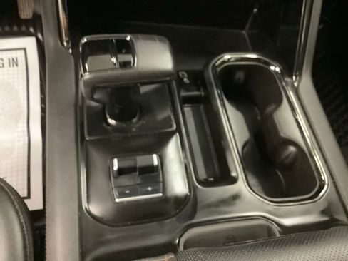 Used 2022 GMC Sierra 1500 AT4 w/ AT4 Premium Package AWD/4WD image 17