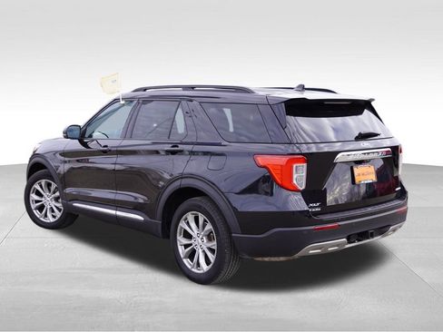 Certified 2023 Ford Explorer XLT w/ Equipment Group 202A image 8