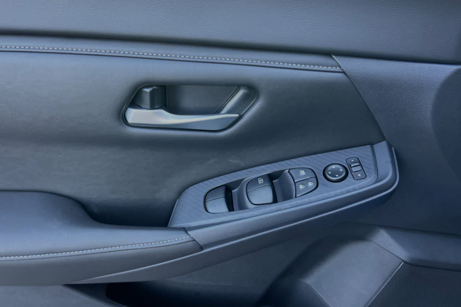 Certified 2025 Nissan Sentra SV FWD image 13