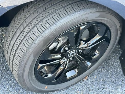 Certified 2025 Honda Accord SE image 25