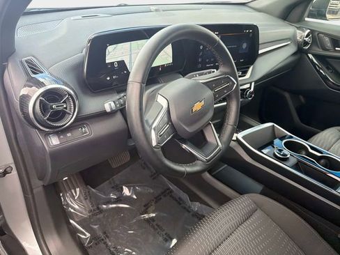 Used 2026 Chevrolet Equinox LT FWD image 21