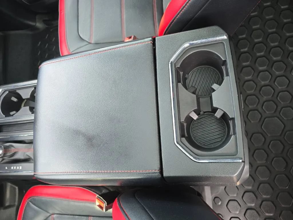 Used 2018 Ford F150 Lariat w/ Equipment Group 502A Luxury AWD/4WD image 14