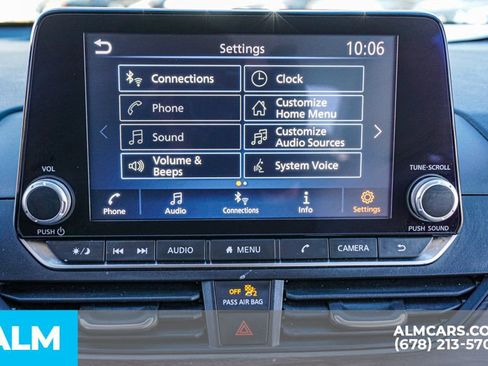 Used 2024 Nissan Altima 2.5 SV image 33