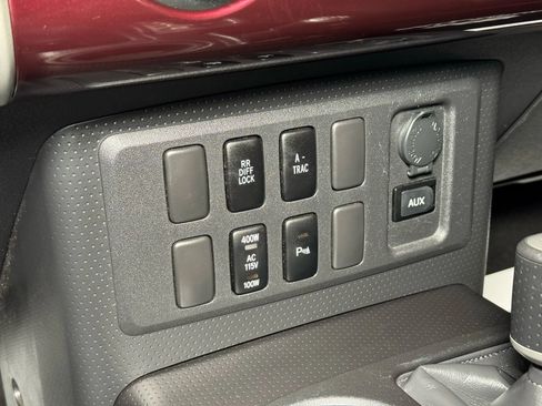 Used 2007 Toyota FJ Cruiser 4WD image 31