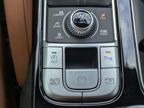 Certified 2025 Kia Telluride SX X-Line AWD/4WD image 30