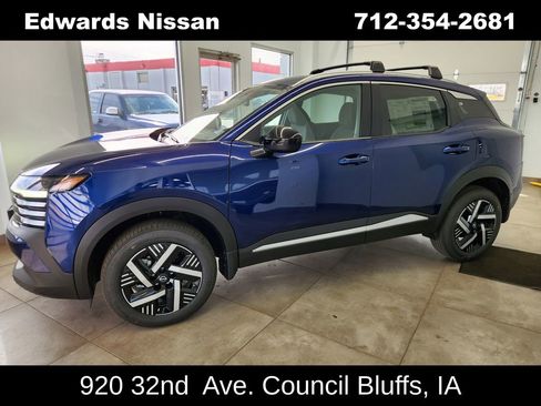 New 2026 Nissan Kicks SV image 3