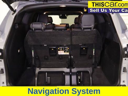 Used 2023 Toyota Sienna XSE FWD image 13