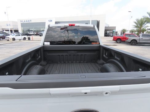 New 2026 Ford F250 Lariat w/ Black Appearance Package AWD/4WD image 14